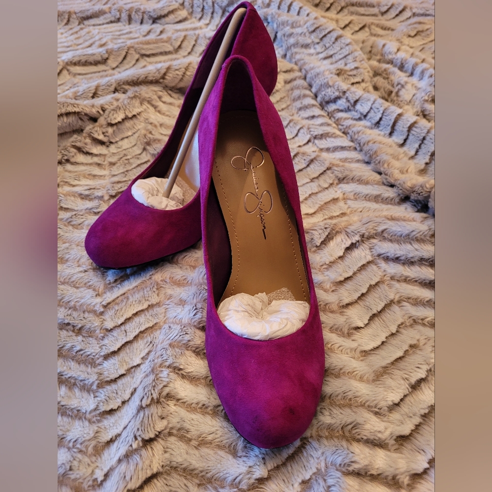 Jessica Simpson 4" heel round toe pumps 7.5